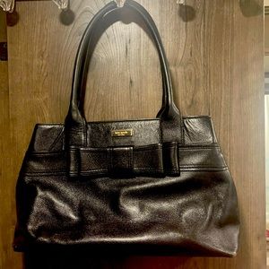 Kate Spade shoulder bag.